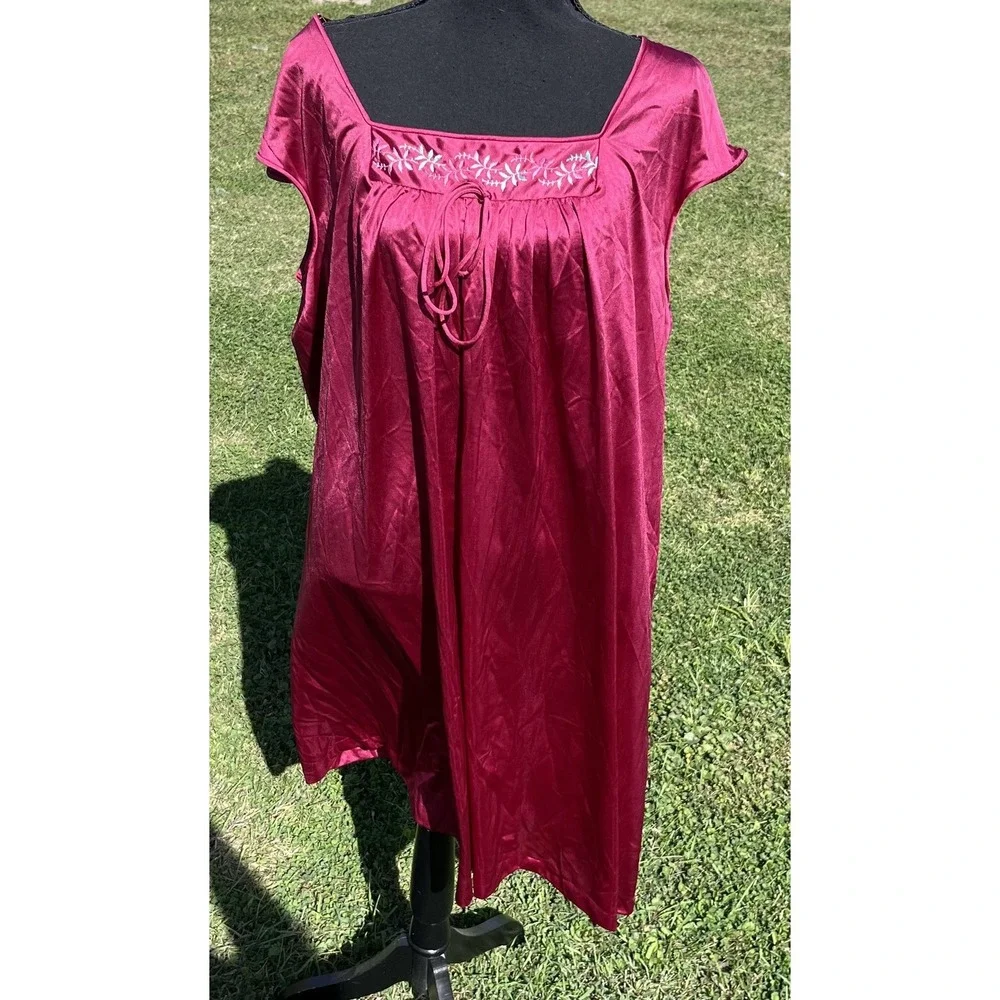Vintage JCPenney Nightgown Robe Set Womens XXL Burgundy Embroidered Made USA 90s